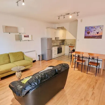 Stylish 3 Bedroom House *