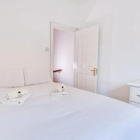 公寓 Stylish 3 Bedroom House 戈尔韦