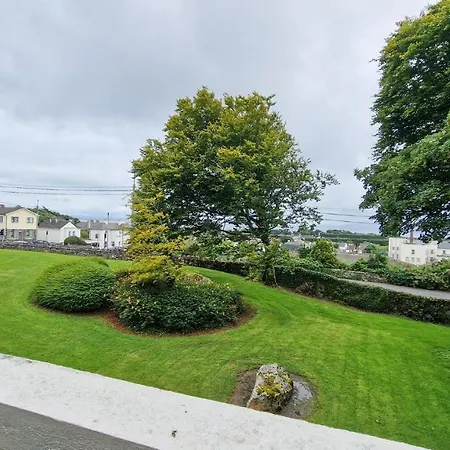 דירה Stylish 3 Bedroom House *